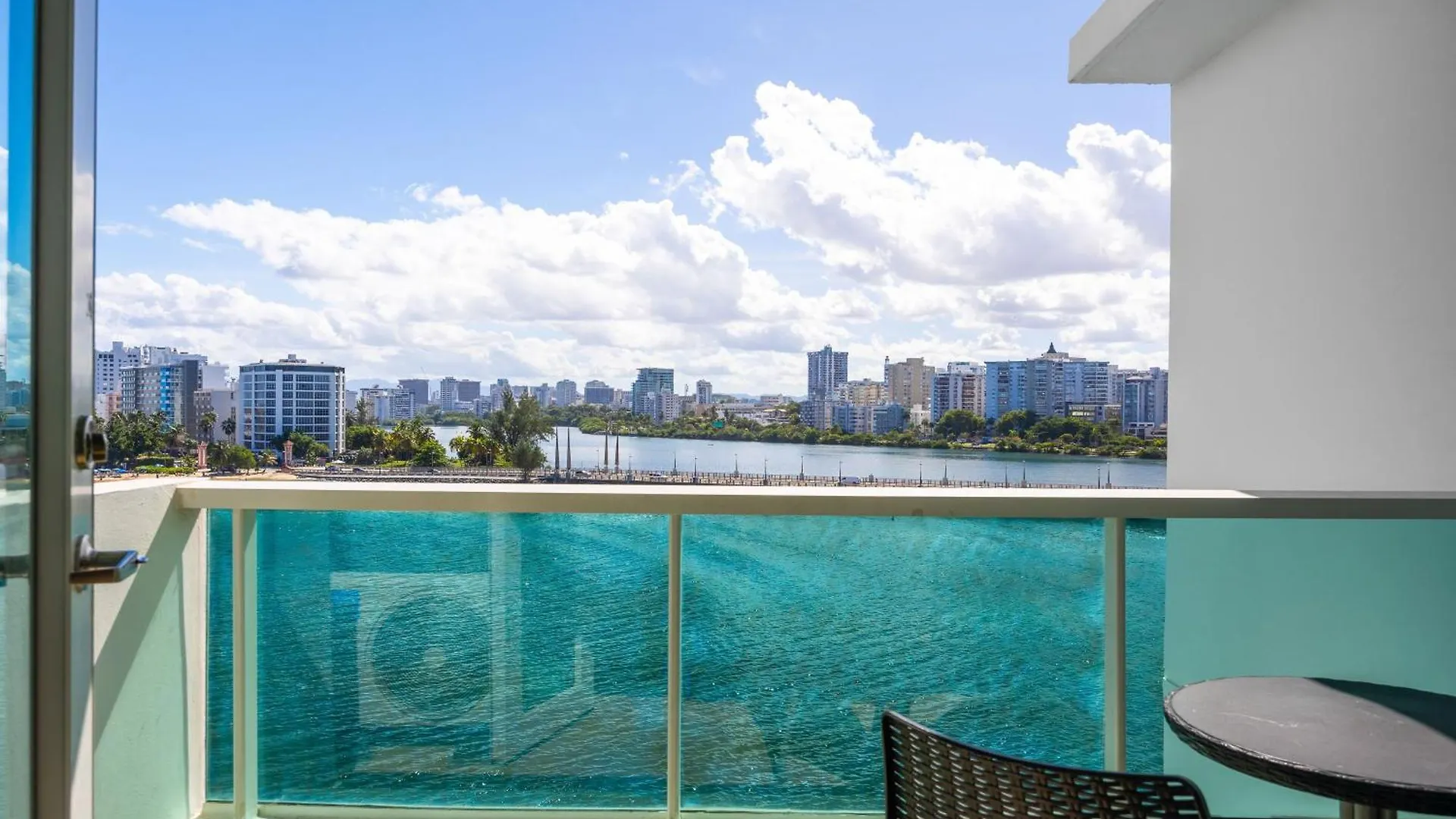 Condado Beach View Balcony Condado Beach San Juan Porto Riko